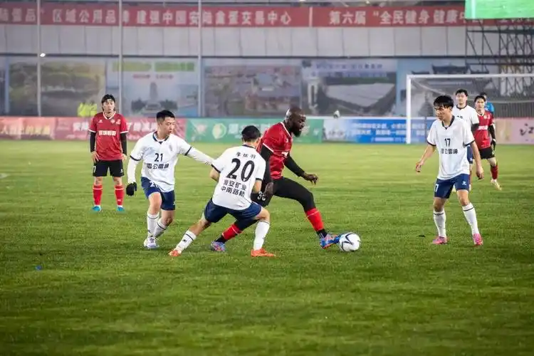 法国乙级联赛：索肖 VS 尼姆